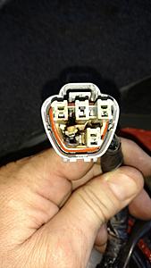 09 Hyundai Santa Fe - Cranks/Intermittent No Start (Burnt Fuel Pump connections)-09-hyundai-sante-fe-fuel-pump-wire-connector.jpg
